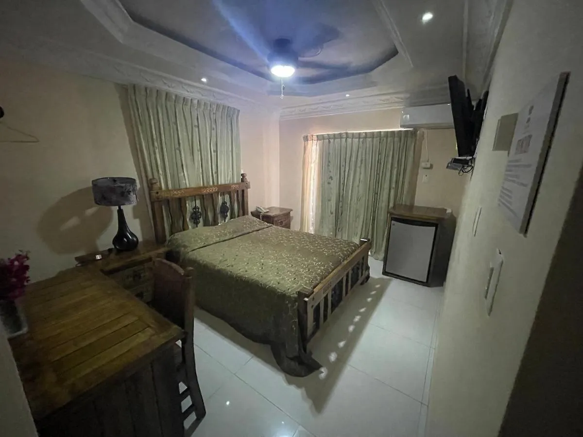 Hotel Don Perez Bani